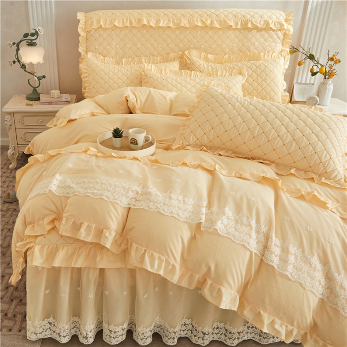 91家纺网 家纺一手货源 找家纺 十个点 2024新款全棉公主夹棉床裙四件套 米黄色