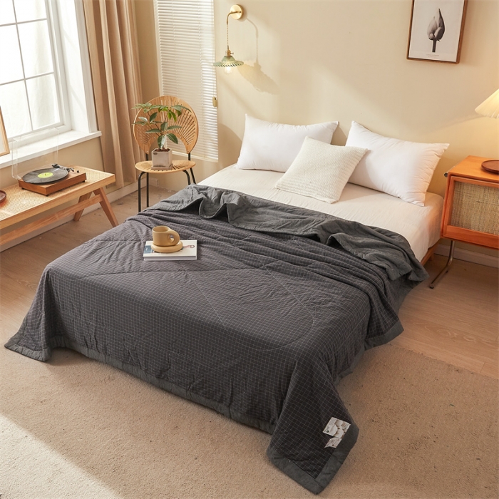 91家纺网 家纺一手货源 找家纺 悠米悠家 2025新款新疆棉花被棉花夏被水洗棉夏凉被 黑小格