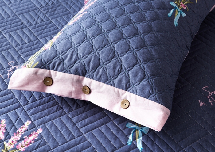 91家纺网 家纺一手货源 找家纺 优乐家纺 2023新款全棉夹棉款绗缝单枕套 浪漫约定