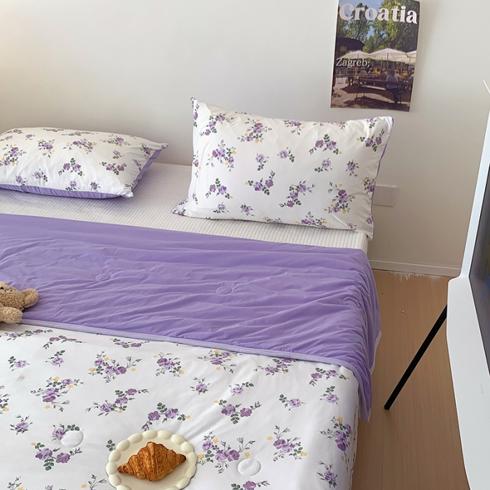 91家纺网 家纺一手货源 找家纺 星期八 2023新款针织棉卡通夏被被子被芯 紫茵