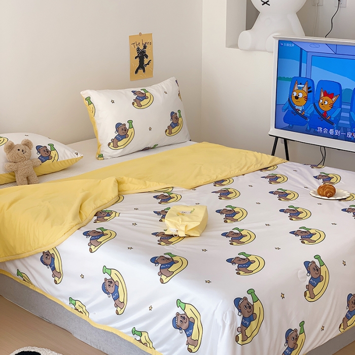 91家纺网 家纺一手货源 找家纺 星期八 2023新款针织棉卡通夏被被子被芯 香蕉熊