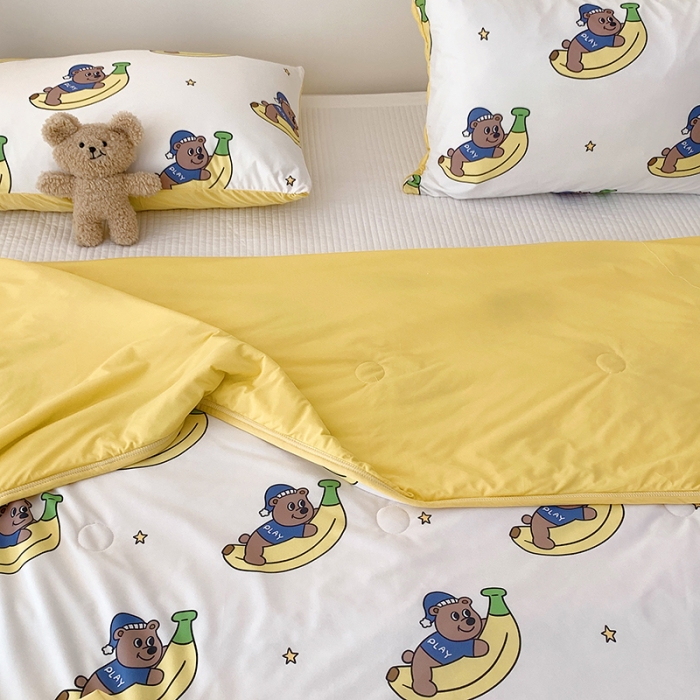 91家纺网 家纺一手货源 找家纺 星期八 2023新款针织棉卡通夏被被子被芯 香蕉熊