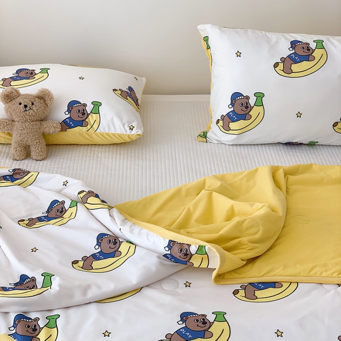 91家纺网 家纺一手货源 找家纺 星期八 2023新款针织棉卡通夏被被子被芯 香蕉熊