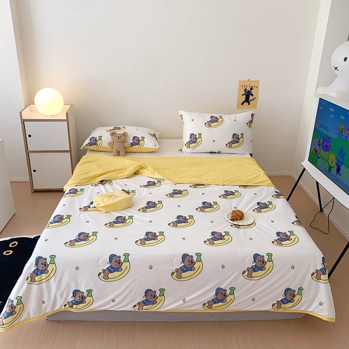 91家纺网 家纺一手货源 找家纺 星期八 2023新款针织棉卡通夏被被子被芯 香蕉熊