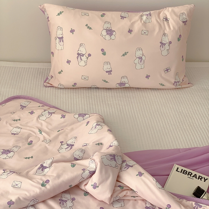 91家纺网 家纺一手货源 找家纺 星期八 2023新款针织棉卡通夏被被子被芯 萌兔粉