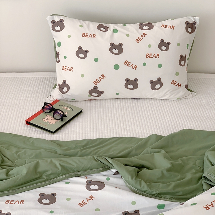 91家纺网 家纺一手货源 找家纺 星期八 2023新款针织棉卡通夏被被子被芯 波点熊