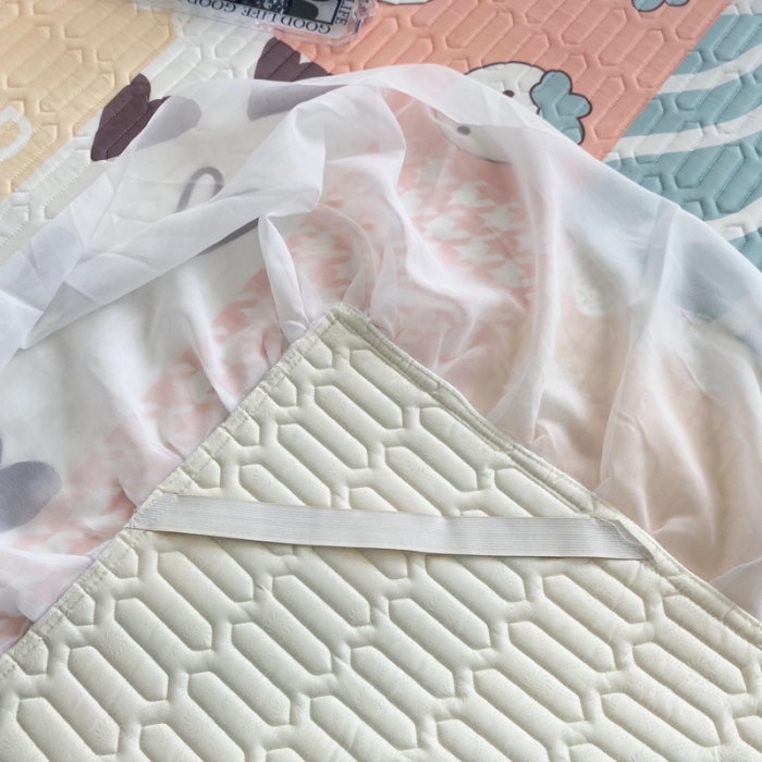 91家纺网 家纺一手货源 找家纺 邦妮 2024新款凉感丝乳胶凉席 草莓乐园