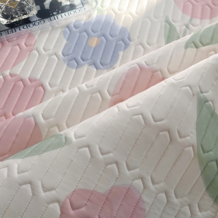 91家纺网 家纺一手货源 找家纺 邦妮 2024新款凉感丝乳胶凉席 眷恋