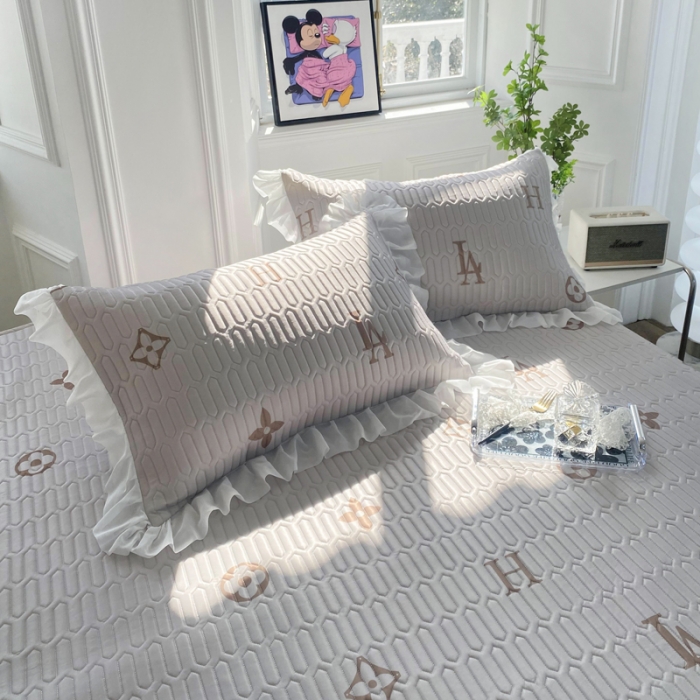 91家纺网 家纺一手货源 找家纺 邦妮 2024新款凉感丝乳胶凉席 凯瑞拉