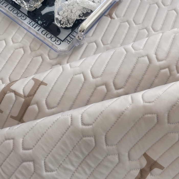 91家纺网 家纺一手货源 找家纺 邦妮 2024新款凉感丝乳胶凉席 凯瑞拉