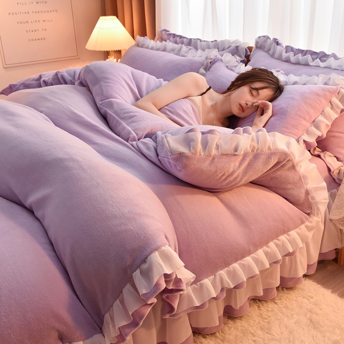 91家纺网 家纺一手货源 找家纺 大麦家纺 2024新款小清新公主风加厚牛奶绒四件套--场景二 少女紫