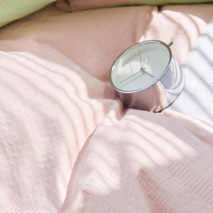 91家纺网 家纺一手货源 找家纺 慕尚 2025新款华夫格水洗棉四件套 华夫格 嫩粉