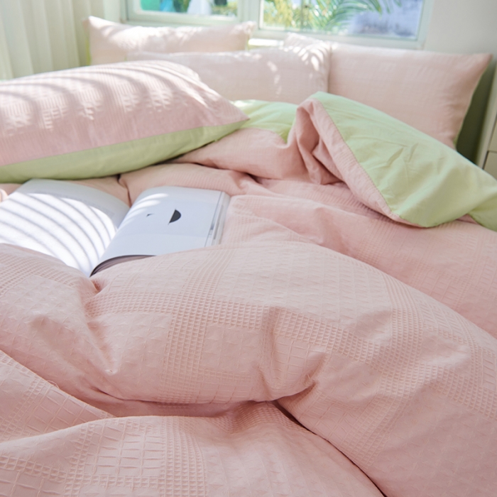 91家纺网 家纺一手货源 找家纺 慕尚 2025新款华夫格水洗棉四件套 华夫格 嫩粉
