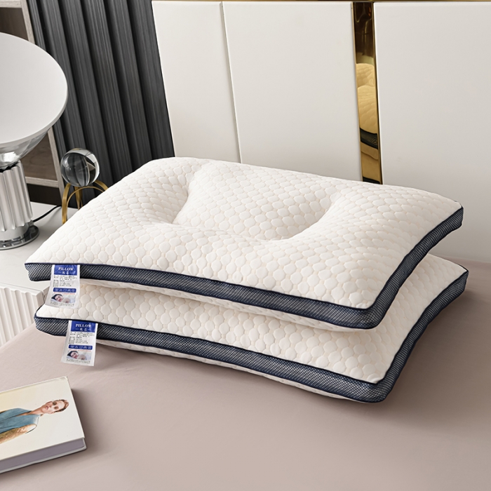 91家纺网 家纺一手货源 找家纺 仁宇枕业 2023新款超柔水立方蓝边定型低枕头