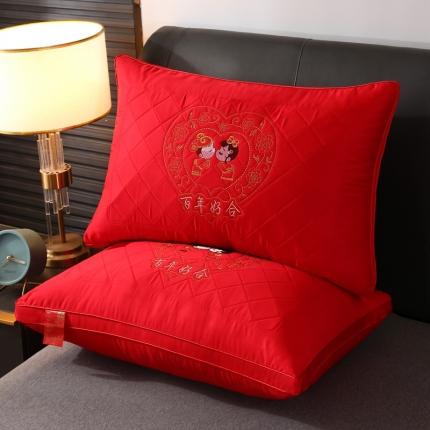 91家纺网 家纺一手货源 找家纺 天意美 2023新款全棉大红婚庆枕48x74一只 爱心百合