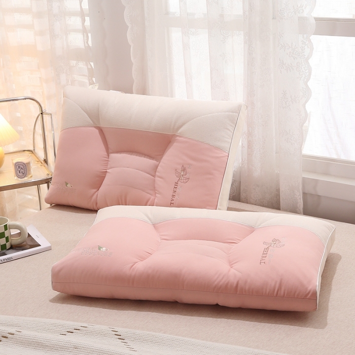 91家纺网 家纺一手货源 找家纺 （总）赛格时代家居 2023新款草本3D护颈羽丝绒枕