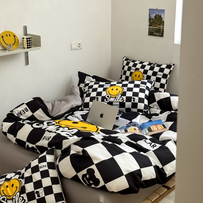 91家纺网 家纺一手货源 找家纺 摩卡 2024新款博主风水洗真丝四件套 表情