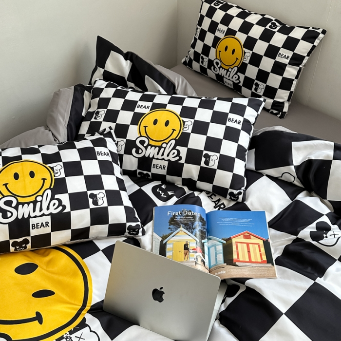 91家纺网 家纺一手货源 找家纺 摩卡 2024新款博主风水洗真丝四件套 表情