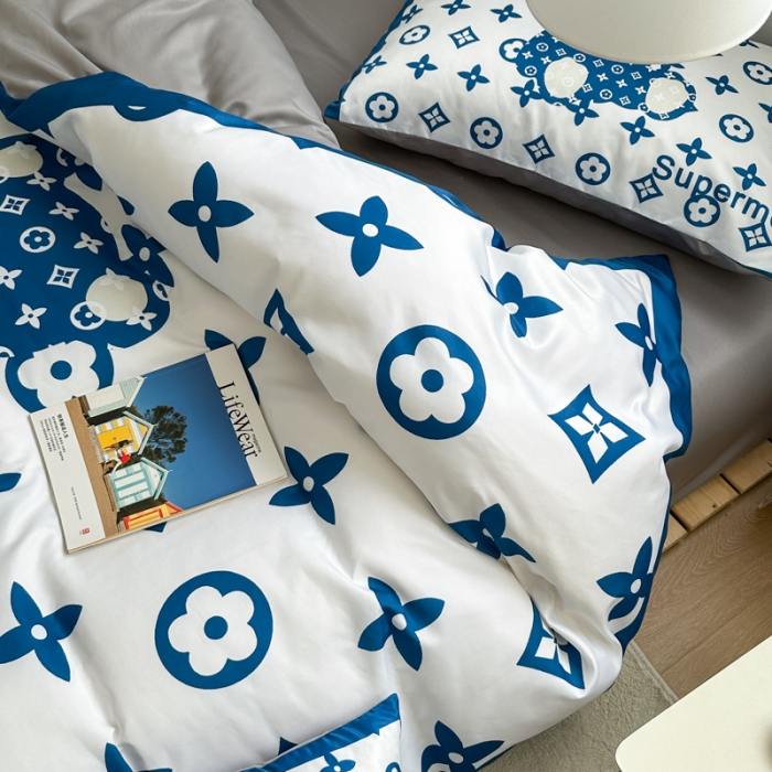 91家纺网 家纺一手货源 找家纺 摩卡 2024新款博主风水洗真丝四件套 公仔兰