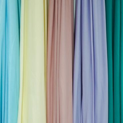 2023春夏新款 可以居纺织化纤宽幅面料115g牛奶丝针织棉色布