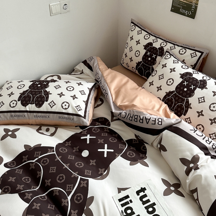 91家纺网 家纺一手货源 找家纺 摩卡 2024新款博主风水洗真丝四件套 熊仔咖