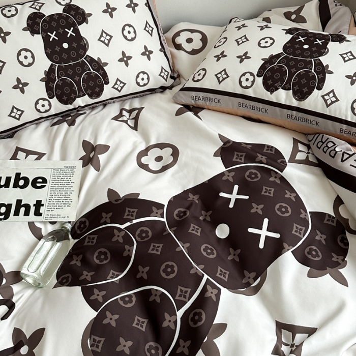 91家纺网 家纺一手货源 找家纺 摩卡 2024新款博主风水洗真丝四件套 熊仔咖