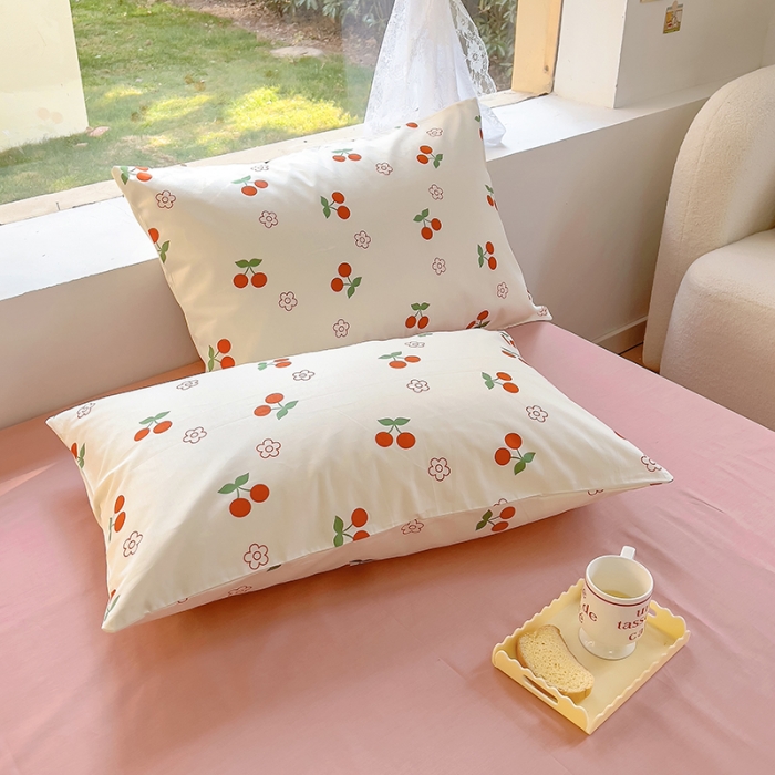 91家纺网 家纺一手货源 找家纺 田野 2023新款13372全棉四件套 樱桃-粉