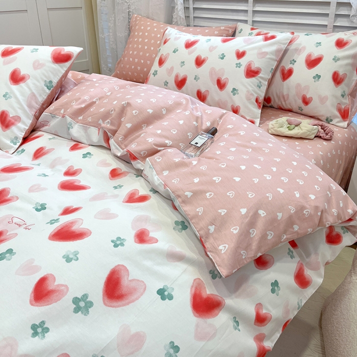 91家纺网 家纺一手货源 找家纺 晨希2023年新款全棉花卉印花简约款多规格四件套 梦幻爱心