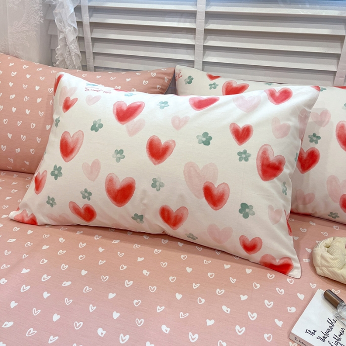 91家纺网 家纺一手货源 找家纺 晨希2023年新款全棉花卉印花简约款多规格四件套 梦幻爱心