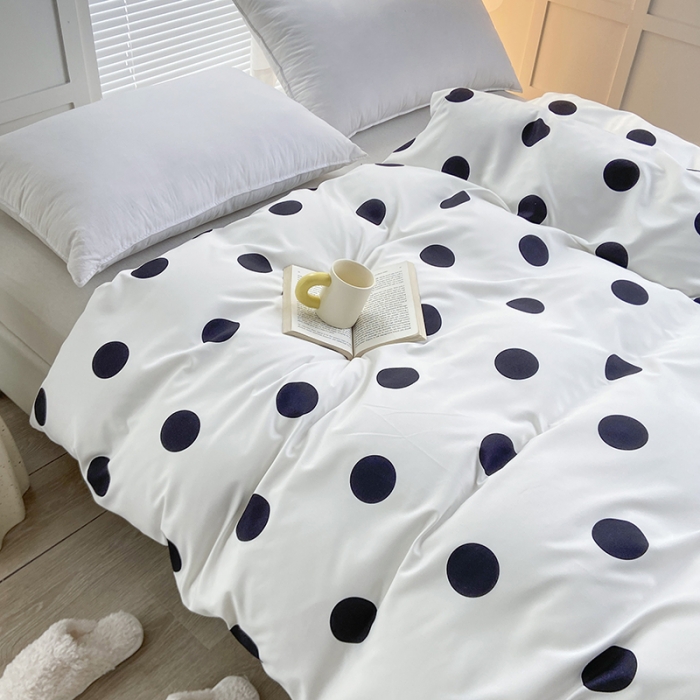 91家纺网 家纺一手货源 找家纺 家贝爱 2023新款亲肤裸睡水洗棉四件套 波点黑