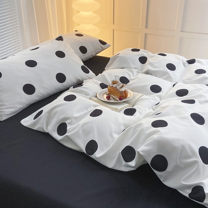 91家纺网 家纺一手货源 找家纺 家贝爱 2023新款亲肤裸睡水洗棉四件套 波点黑