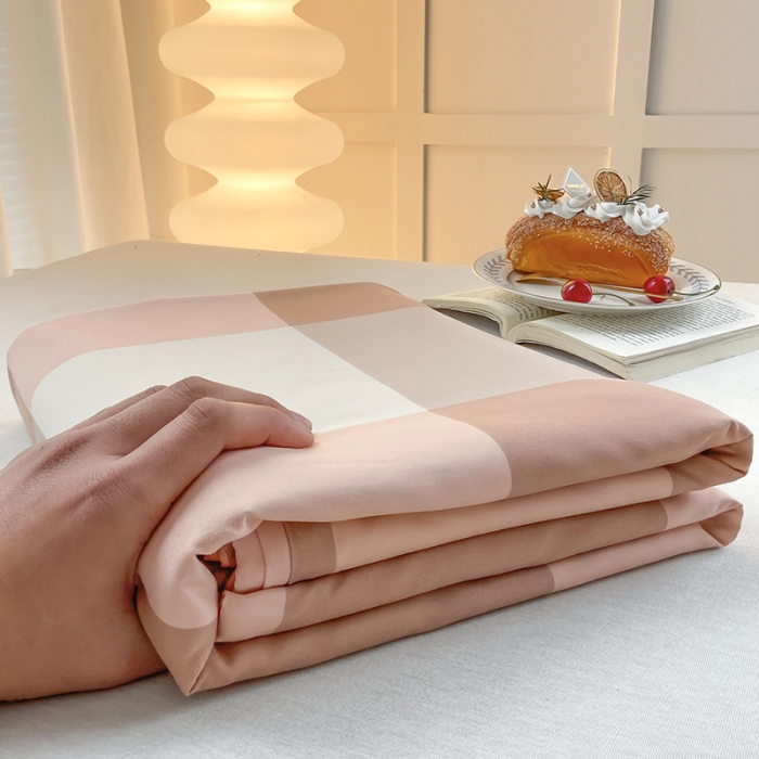 91家纺网 家纺一手货源 找家纺 家贝爱 2023新款亲肤裸睡水洗棉四件套 粉玉大格