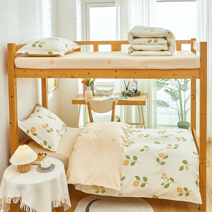 91家纺网 家纺一手货源 找家纺 卓越 2023新款128*68全棉印花三件套 恋恋花海