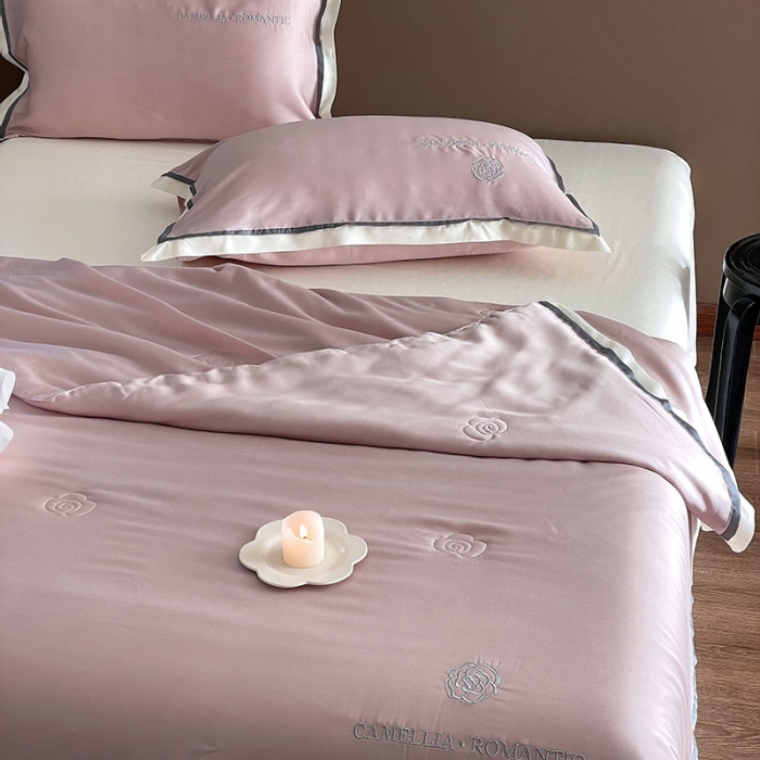 91家纺网 家纺一手货源 找家纺 (总) 汇庭 2023新款大豆蛋白纤维山茶花夏被