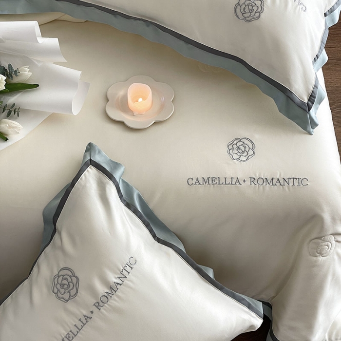 91家纺网 家纺一手货源 找家纺 汇庭 2023新款大豆蛋白纤维山茶花夏被 珍珠白