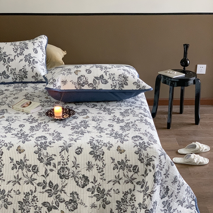 91家纺网 家纺一手货源 找家纺 汇庭 2023新款大鹅水洗棉床盖三件套 古驰庄园