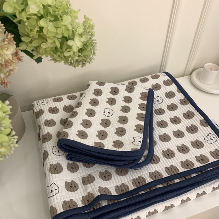 91家纺网 家纺一手货源 找家纺 汇庭 2023新款大鹅水洗棉床盖三件套 口袋庄园