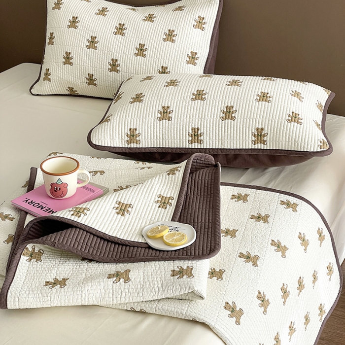 91家纺网 家纺一手货源 找家纺 汇庭 2023新款大鹅水洗棉床盖三件套 奶酪庄园