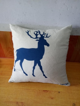 91家纺网 家纺一手货源 找家纺 新款抱枕短毛绒电商直播赠品礼品抱枕靠垫