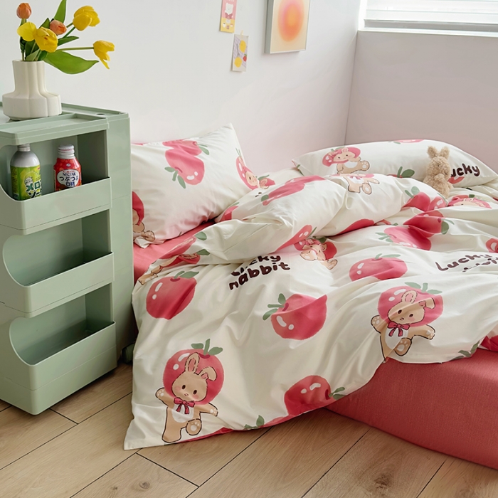 91家纺网 家纺一手货源 找家纺 怡家居 2023春夏新款全棉卡通系列四件套 佳佳小兔