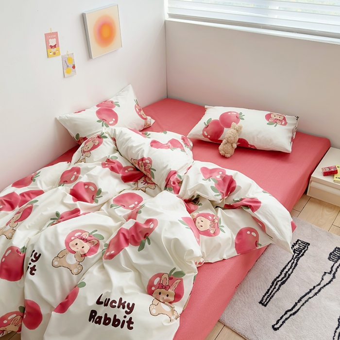 91家纺网 家纺一手货源 找家纺 怡家居 2023春夏新款全棉卡通系列四件套 佳佳小兔