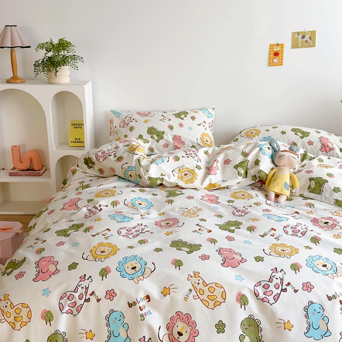91家纺网 家纺一手货源 找家纺 怡家居 2023春夏新款全棉卡通系列四件套 森林狂欢