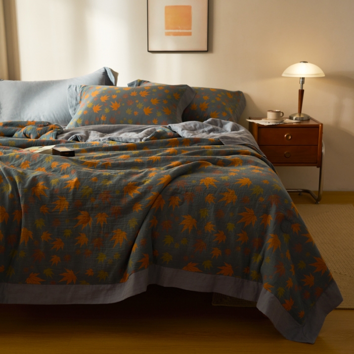 91家纺网 家纺一手货源 找家纺 吾秀 2023新款复古风A类全棉双层纱棉花夏被 枫叶