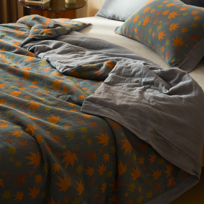 91家纺网 家纺一手货源 找家纺 吾秀 2023新款复古风A类全棉双层纱棉花夏被 枫叶