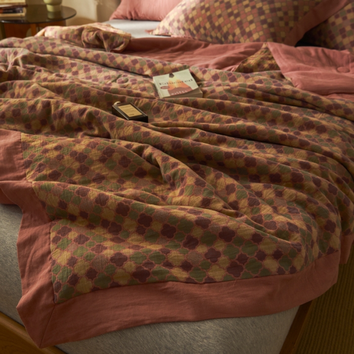 91家纺网 家纺一手货源 找家纺 吾秀 2023新款复古风A类全棉双层纱棉花夏被 幸运草