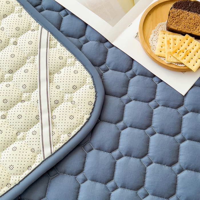 91家纺网 家纺一手货源 找家纺 （总）雯豆2023新款A类四季款床垫床护垫软垫床褥子单人双人学生垫