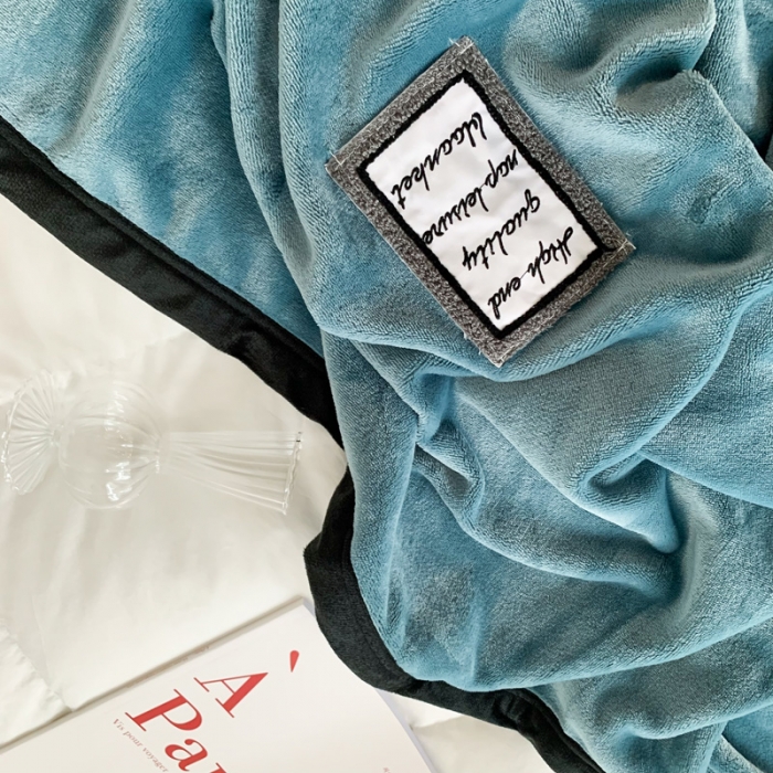 91家纺网 家纺一手货源 找家纺 (总)苏木年华 2023新款加厚法兰绒牛奶绒午睡毯办公室用毯