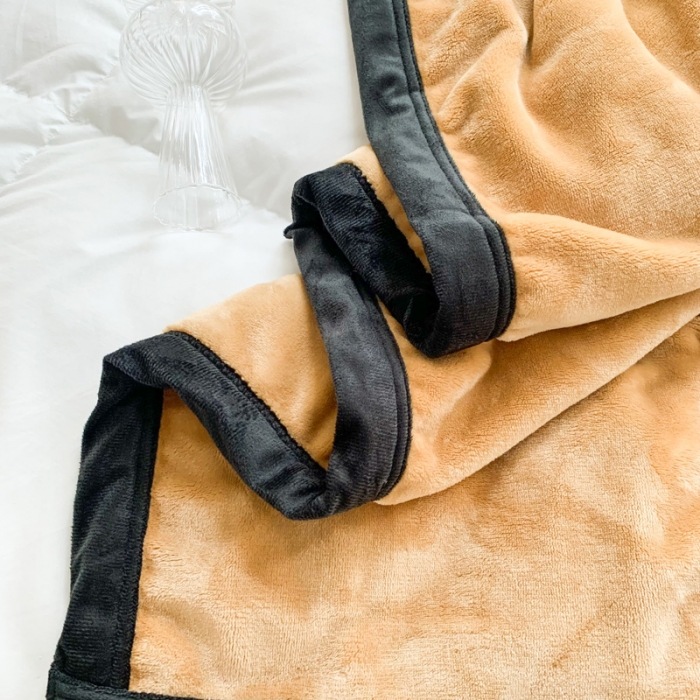 91家纺网 家纺一手货源 找家纺 苏木年华 2023新款加厚法兰绒牛奶绒午睡毯办公室用毯 经典驼