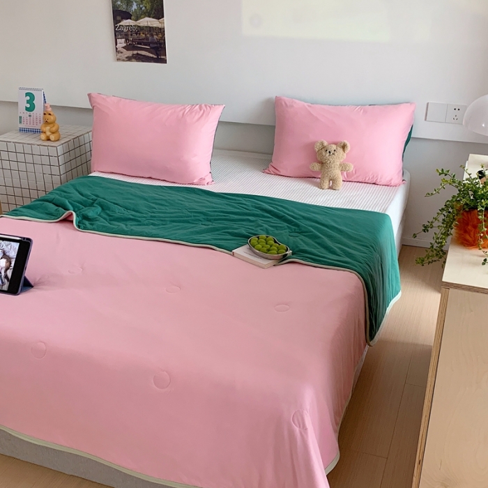 91家纺网 家纺一手货源 找家纺 星期八 2023马卡龙针织棉大豆夏被 浅粉绿