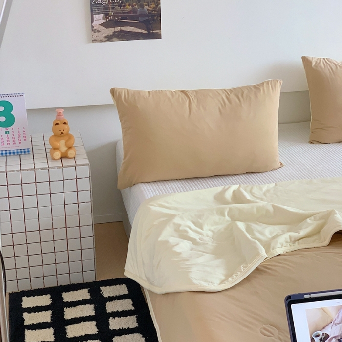 91家纺网 家纺一手货源 找家纺 星期八 2023马卡龙针织棉大豆夏被 深黄浅黄